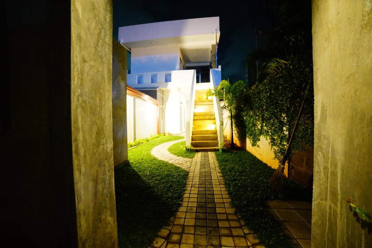 Island Life Hotel Negombo Eksteriør billede
